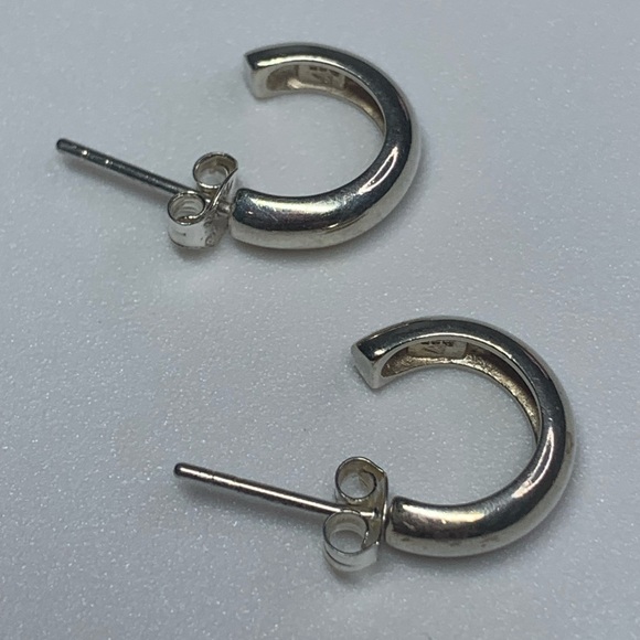 Silpada Rare HTF Sterling Silver Petite Simple VERY COOL Hoop Earrings on Posts - Picture 11 of 15